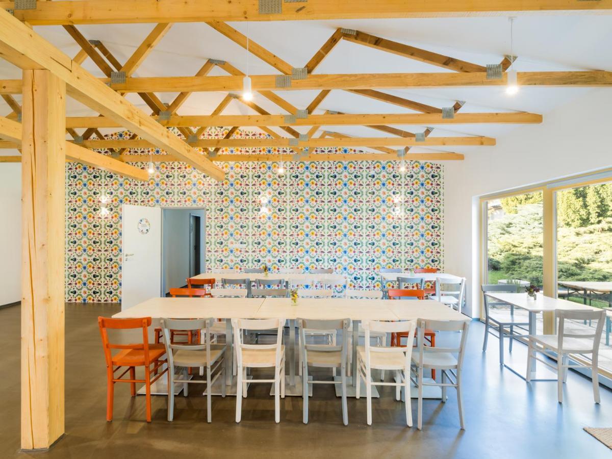 Hostel Zahrada Мікулов Екстер'єр фото