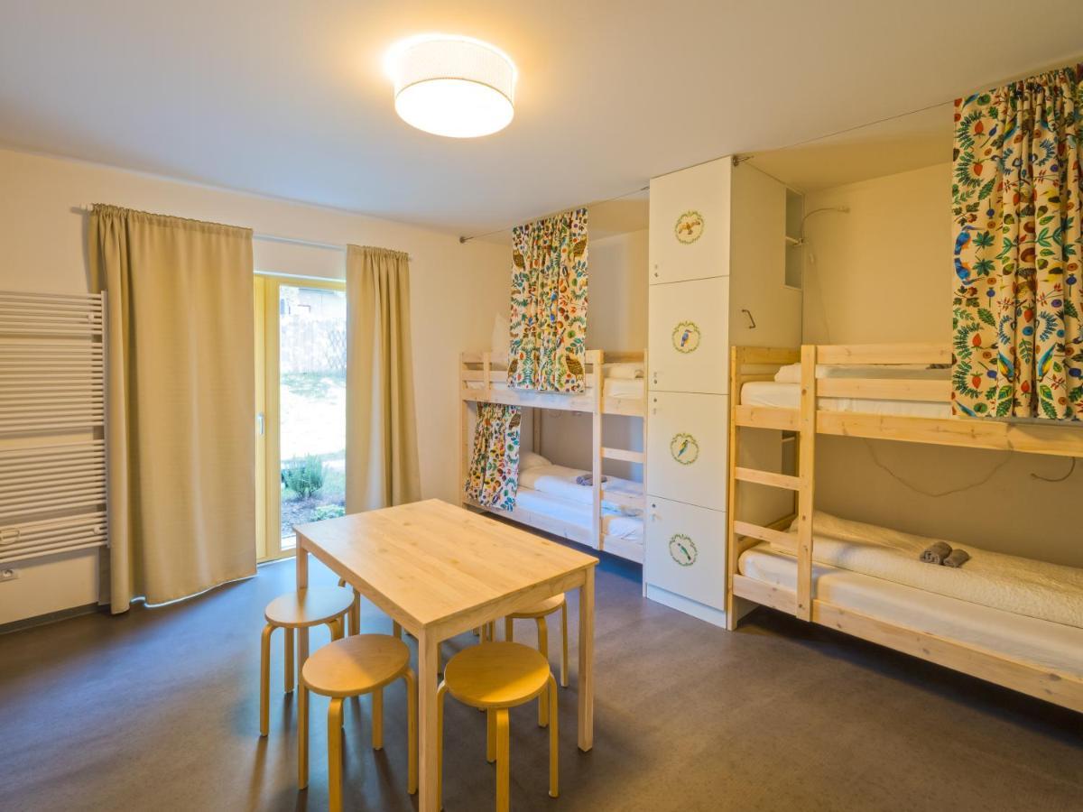 Hostel Zahrada Мікулов Екстер'єр фото