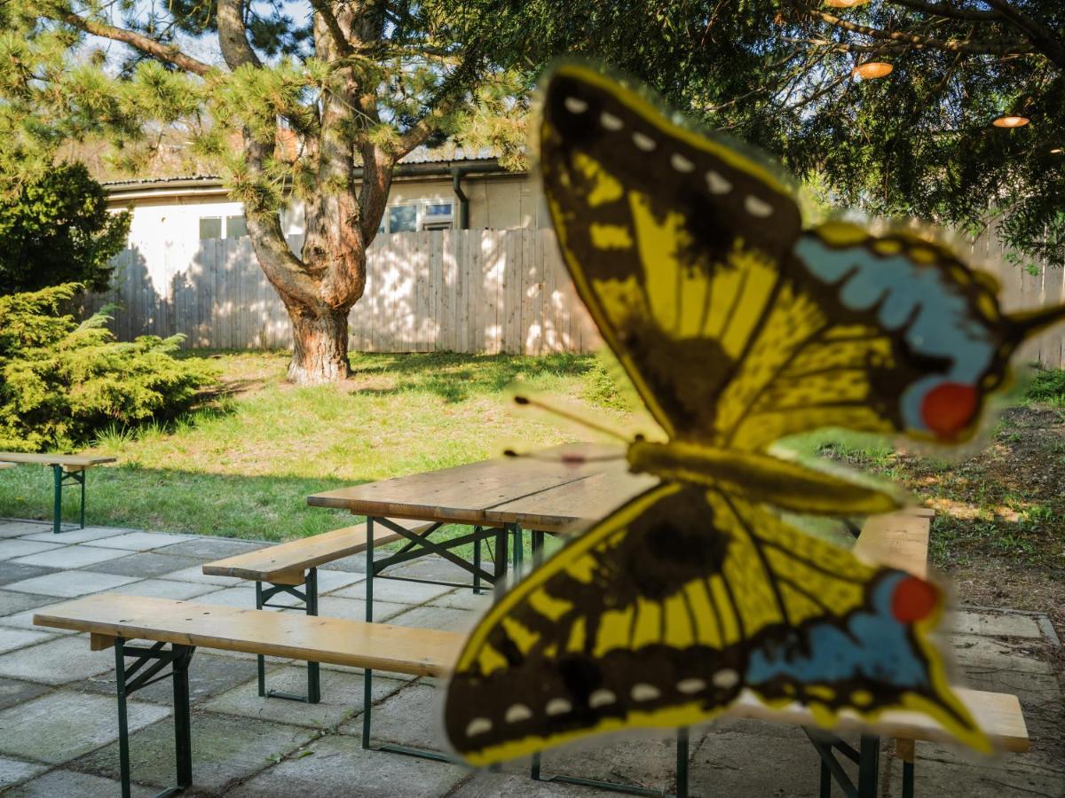 Hostel Zahrada Мікулов Екстер'єр фото