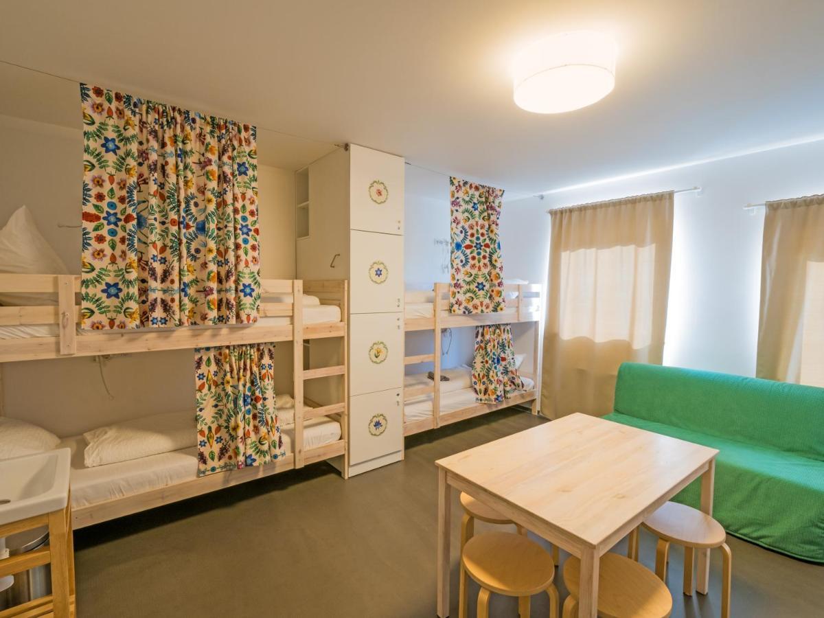 Hostel Zahrada Мікулов Екстер'єр фото